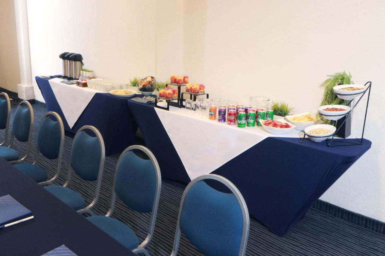 Holiday Inn Express San Luis Potosi By Ihg Екстериор снимка