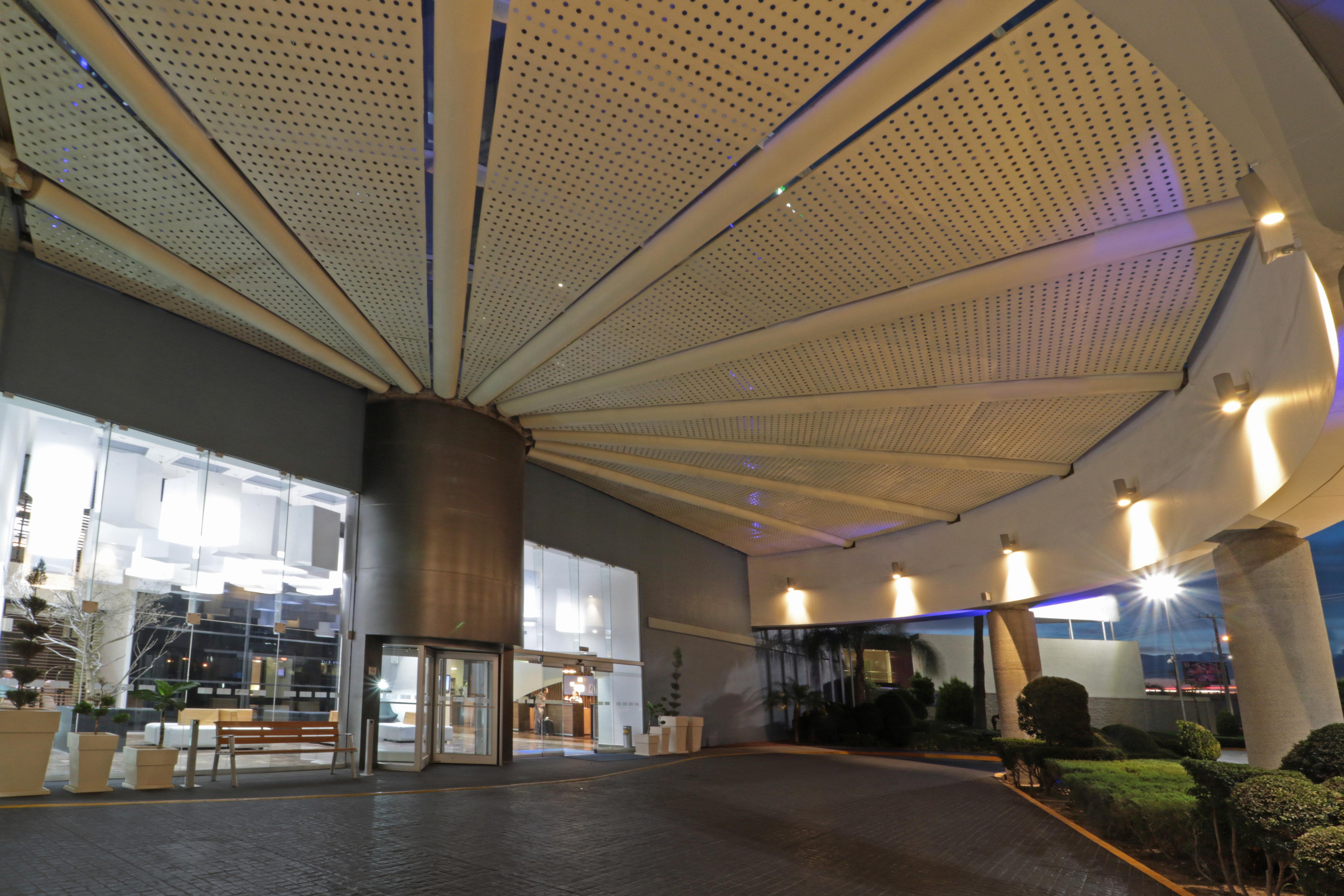 Holiday Inn Express San Luis Potosi By Ihg Екстериор снимка